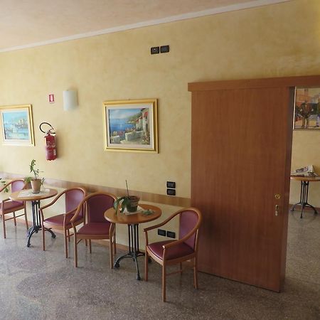 Hotel San Tomio Isola Vicentina Eksteriør billede