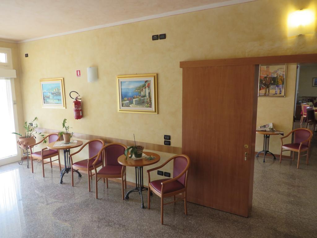 Hotel San Tomio Isola Vicentina Eksteriør billede